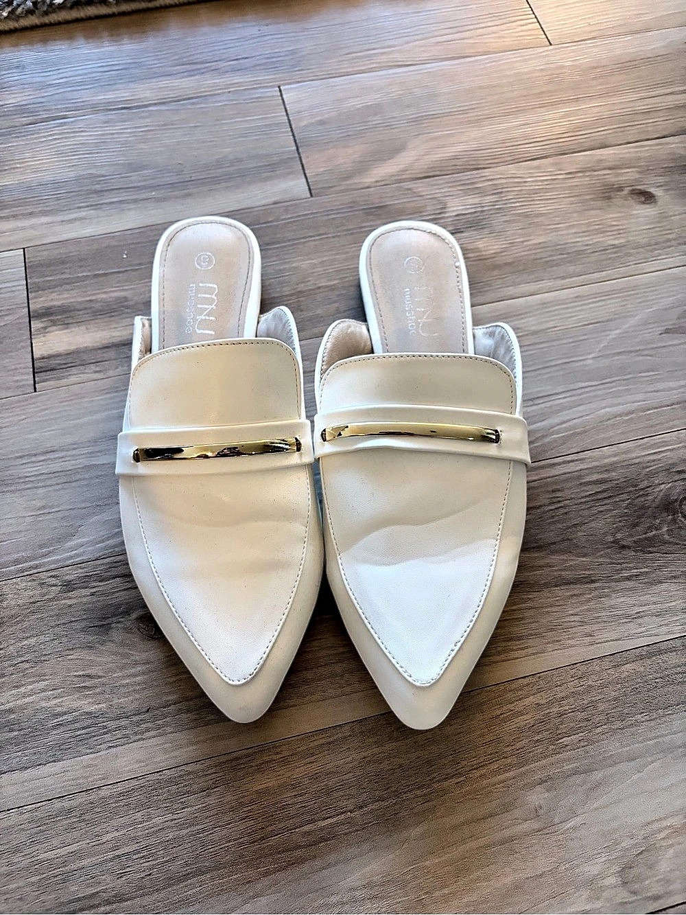 Musshoe Women's Pointed Toe Mule Flats with Gold-Tone Hardware Pointed Toe Mule